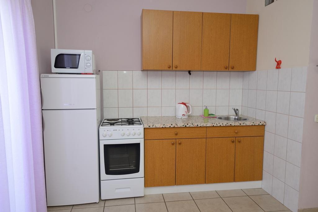 Hrusta Apartment Malinska Bagian luar foto